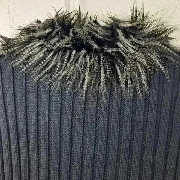 ADRIANA PAPELL Faux Fur Vest Size Large - Picture 5 of 11